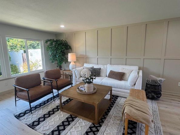16566 Caminito Vencinos 31, San Diego CA 92128