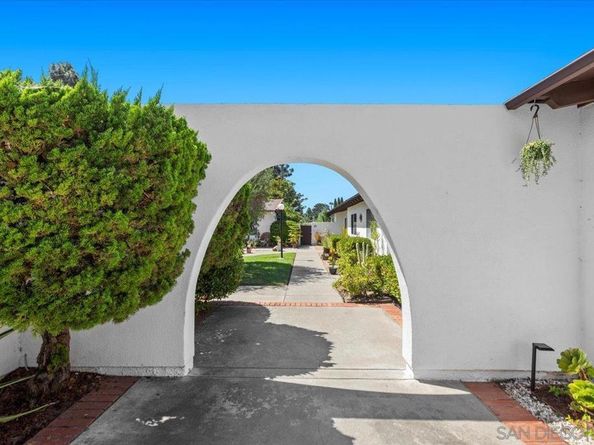 16566 Caminito Vencinos 31, San Diego CA 92128