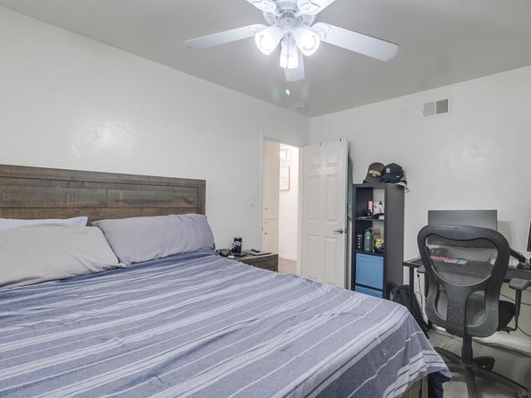 1840 Locust St, San Diego CA 92106