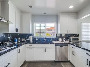 1840 Locust St, San Diego CA 92106