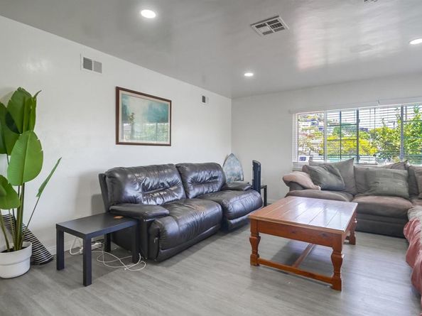 1840 Locust St, San Diego CA 92106