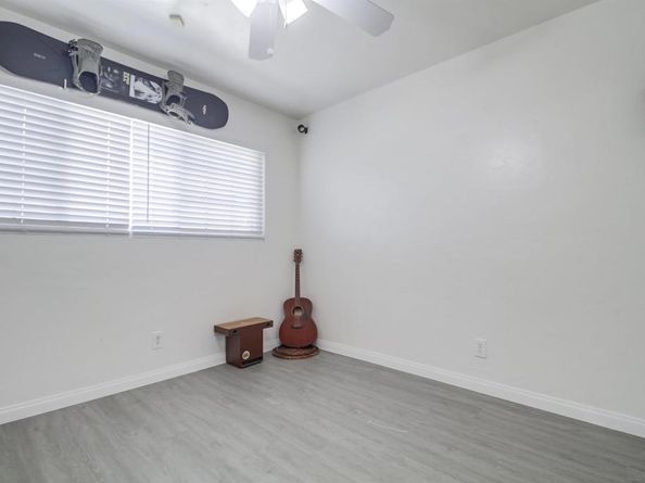 1840 Locust St, San Diego CA 92106