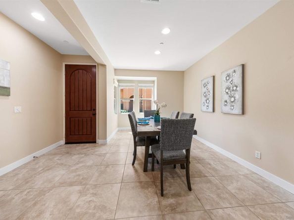 8528 Old Stonefield Chase, San Diego CA 92127