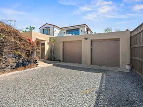 607 Arenas, La Jolla CA 92037