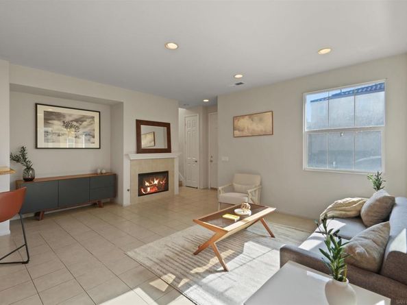 1445 Caminito Sicilia, Chula Vista CA 91915