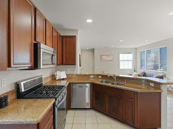 1445 Caminito Sicilia, Chula Vista CA 91915