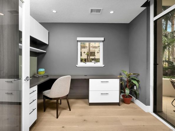 700 W Harbor Drive 201, San Diego CA 92101