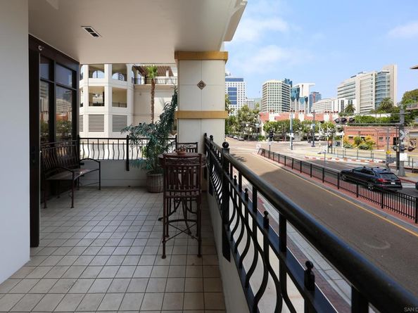 700 W Harbor Drive 201, San Diego CA 92101