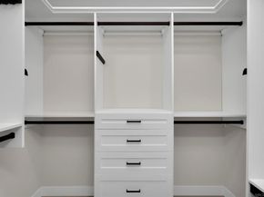 700 W Harbor Drive 201, San Diego CA 92101