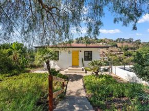 9586 Alto Dr, La Mesa CA 91941