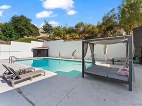 9586 Alto Dr, La Mesa CA 91941