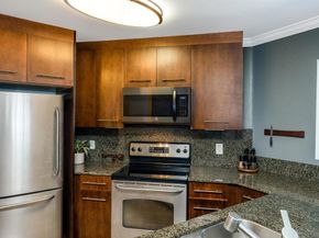 7405 Charmant Dr 2214, San Diego CA 92122