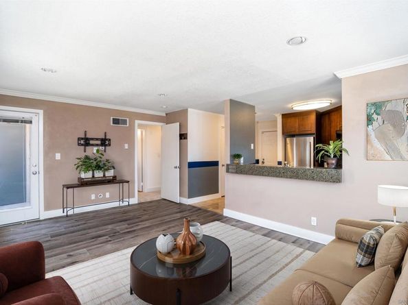7405 Charmant Dr 2214, San Diego CA 92122