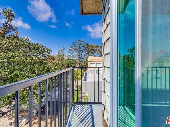 3734 S Canfield Avenue 331, Los Angeles CA 90034