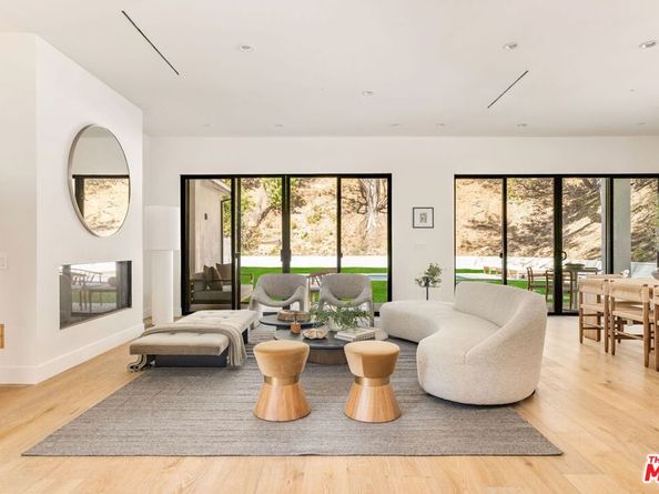 16815 Shileno Place, Encino CA 91436