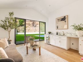16815 Shileno Place, Encino CA 91436