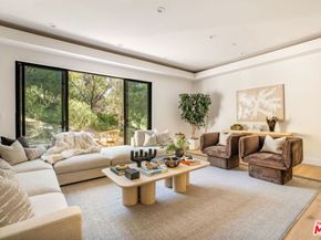 16815 Shileno Place, Encino CA 91436