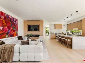 822 Superba Avenue, Venice CA 90291