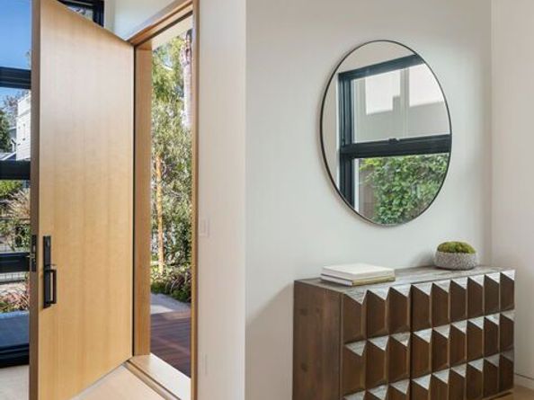 822 Superba Avenue, Venice CA 90291
