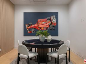 822 Superba Avenue, Venice CA 90291