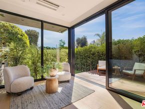 822 Superba Avenue, Venice CA 90291
