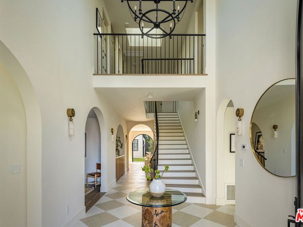 344 N Vista Street, Los Angeles CA 90036