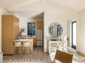 344 N Vista Street, Los Angeles CA 90036