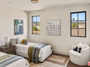 344 N Vista Street, Los Angeles CA 90036