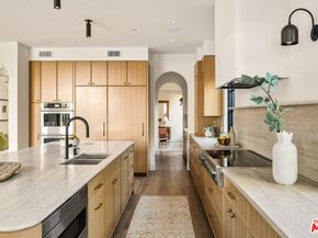 344 N Vista Street, Los Angeles CA 90036