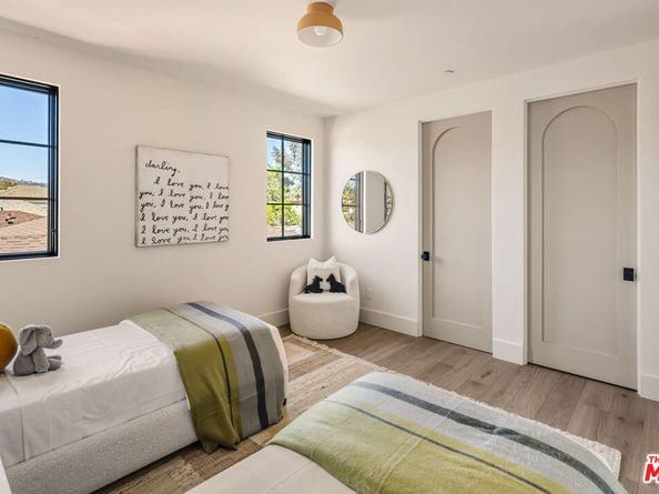 344 N Vista Street, Los Angeles CA 90036