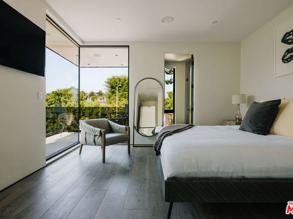 515 N Harper Avenue, Los Angeles CA 90048