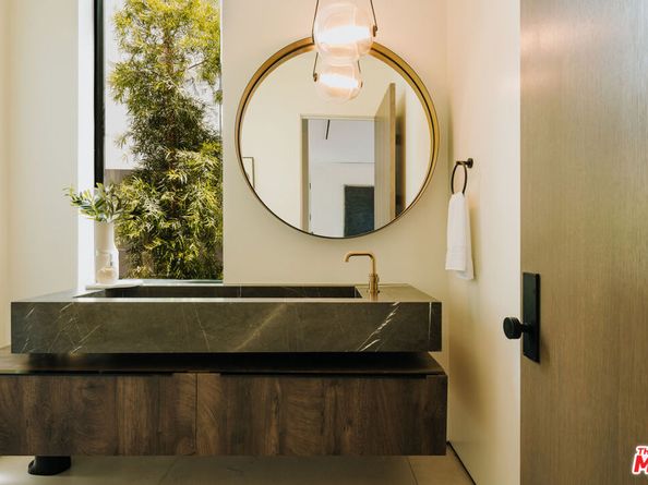 515 N Harper Avenue, Los Angeles CA 90048