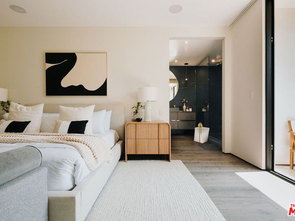 515 N Harper Avenue, Los Angeles CA 90048