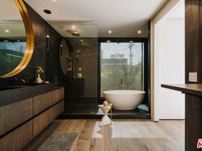 515 N Harper Avenue, Los Angeles CA 90048