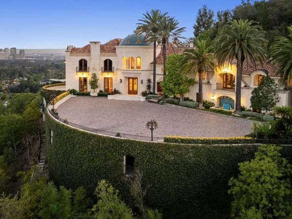 10066 Cielo Drive, Beverly Hills CA 90210