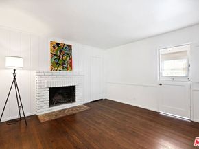 15519 Huston Street, Encino CA 91436