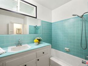 15519 Huston Street, Encino CA 91436