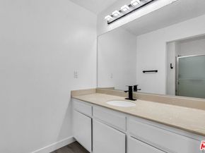15125 Nordhoff Street 20, North Hills CA 91343