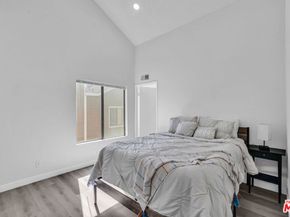 15125 Nordhoff Street 20, North Hills CA 91343