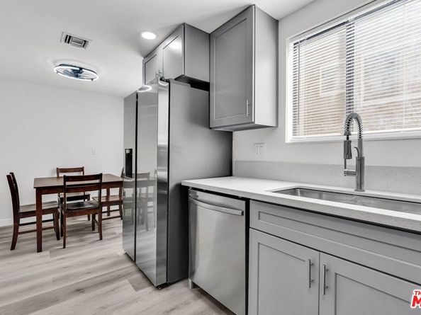 15125 Nordhoff Street 20, North Hills CA 91343