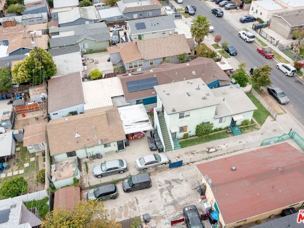 1166 E 64th Street, Los Angeles CA 90001