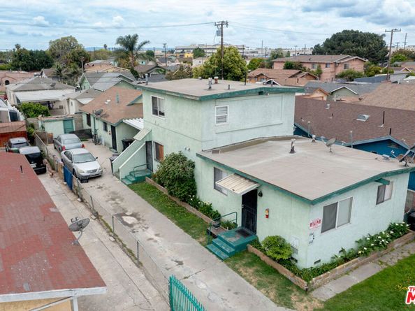 1166 E 64th Street, Los Angeles CA 90001