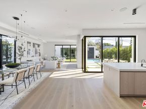 4220 Kenyon Avenue, Los Angeles CA 90066