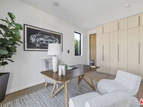 4220 Kenyon Avenue, Los Angeles CA 90066