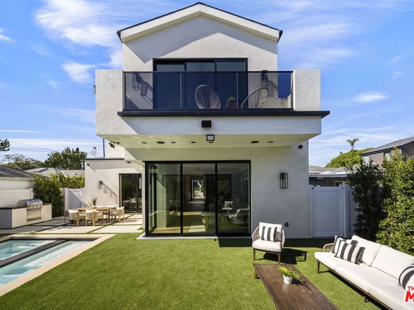 4220 Kenyon Avenue, Los Angeles CA 90066