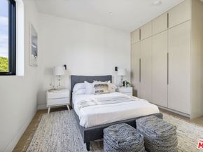 4220 Kenyon Avenue, Los Angeles CA 90066