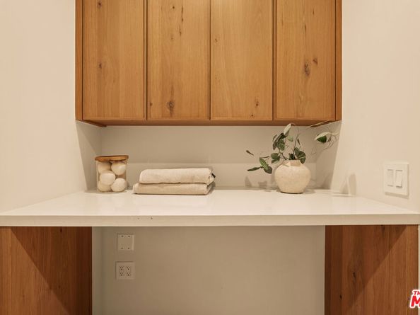 11556 Blix Street, Valley Village CA 91602