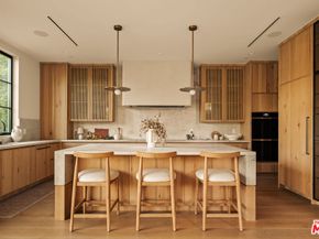 11556 Blix Street, Valley Village CA 91602