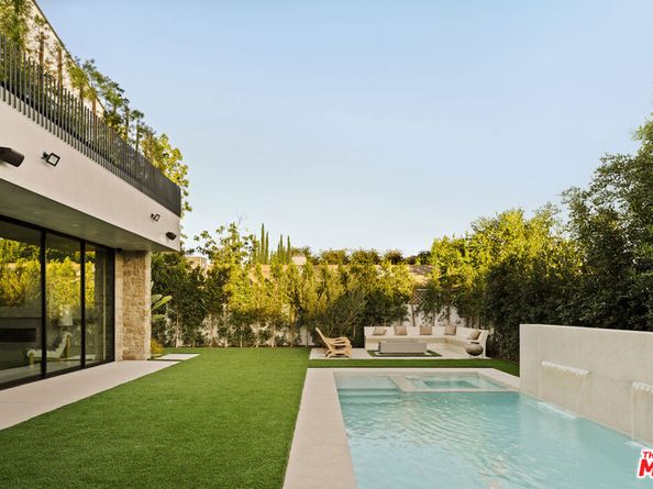 11556 Blix Street, Valley Village CA 91602