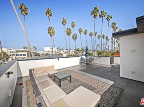 212 Bay Street 101, Santa Monica CA 90405